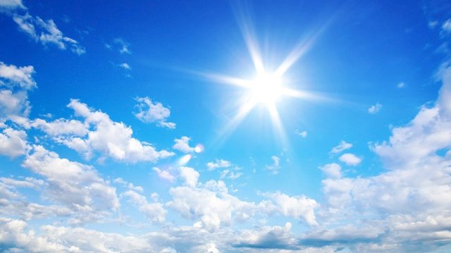 Dita nis me diell dhe temperatura të larta, ky është parashikimi i motit
