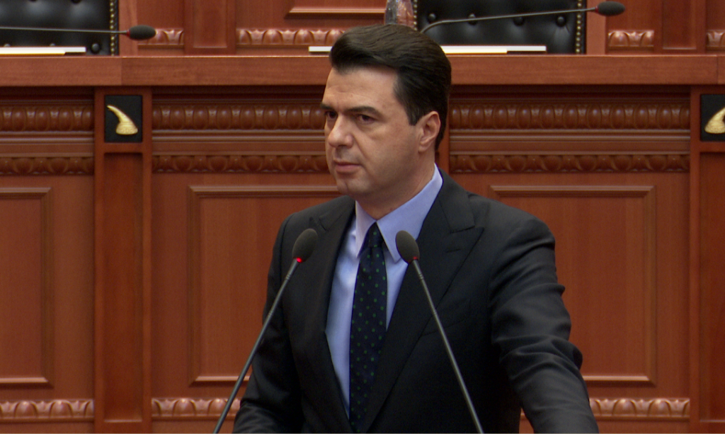 Basha i kujton ministrit të Drejtësisë Saimir Tahirin:Do të vijë dita që do japësh llogari për dosjen 184