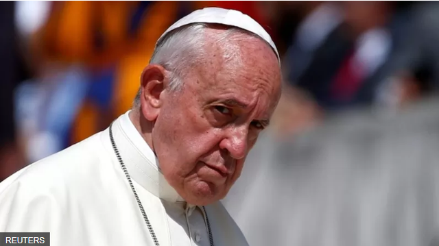 Papa Françesku telefonon Presidentin e Ukrainës, i shpreh keqardhjen për luftën në Ukrainë