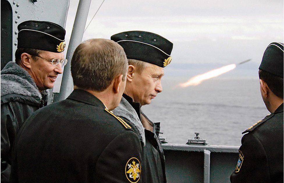A është i gatshëm presidenti rus ta shtypë butonin e bombës atomike? Analiza në BBC: Pse shprehja “nuk do ta bënte kurrë” nuk vlen për Vladimir Putinin