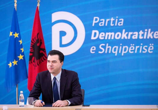 Lulzim Basha jep dorëheqjen nga drejtimi i PD