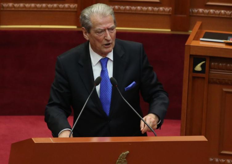 Berisha denoncon: Rritja e çmimit të ushqimeve është qeveritare, hiqni monopolet dhe vjedhjet