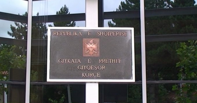 Gjykata lë në burg babain që dyshohet se abuzoi me vajzën e mitur