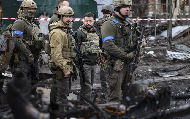 Çfarë duhet të bëjë NATO për të ndihmuar Ukrainën para se ajo të copëtohet?