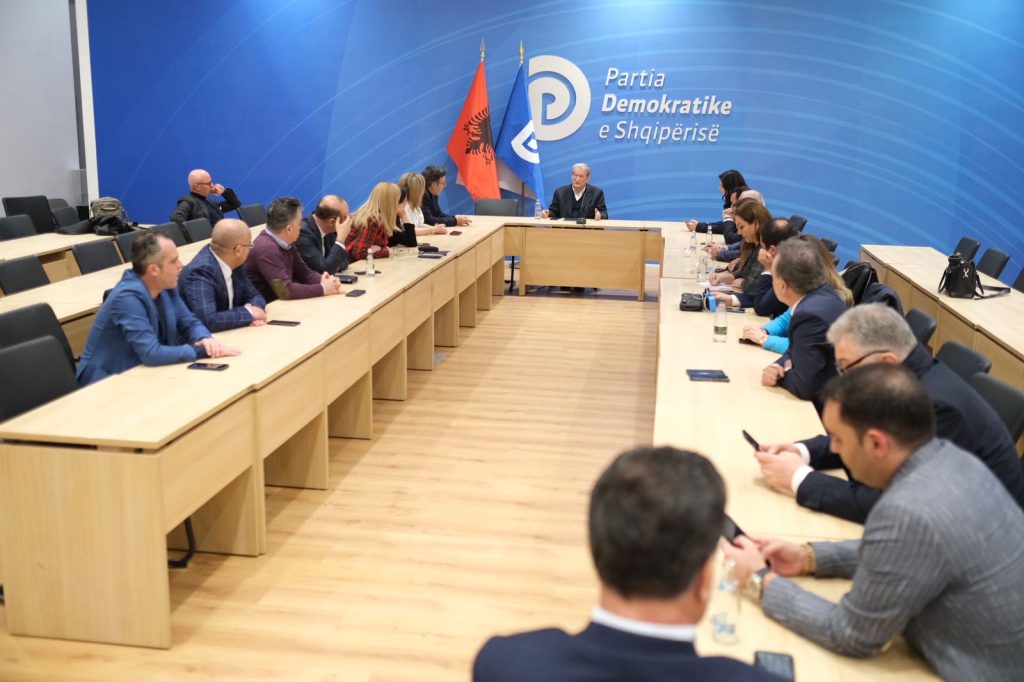 Ja kur do të publikohen emrat e kandidatëve për Këshillin Kombëtar të PD