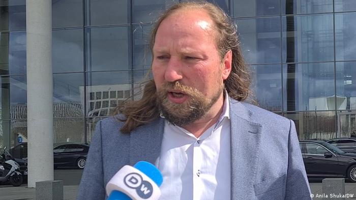 Zyrtari i Bundestag-ut intervistë për DW: Nëse Shqipëria dhe Maqedonia e Veriut futen në BE, rajoni është më i sigurt