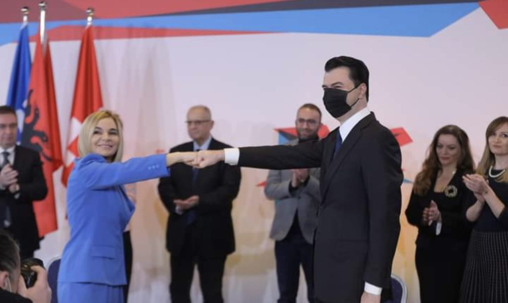 Kryemadhi akuzë të fortë:Numëruesit e PD-së na shitën 3 mandate më 25 prill