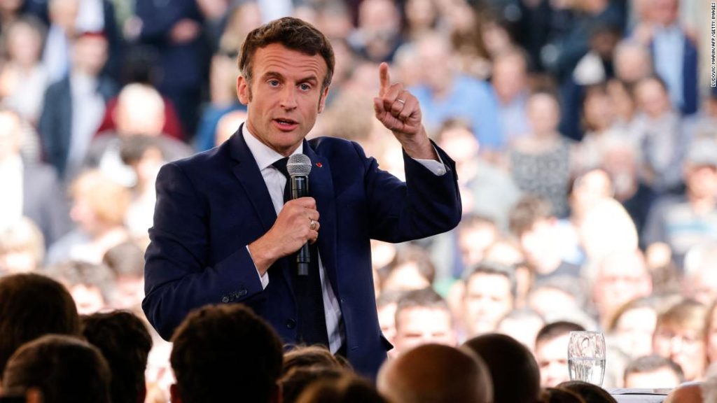 Udhëheqësit botërorë urojnë Macronin për rizgjedhje! Një vlerësim edhe nga Zelensky