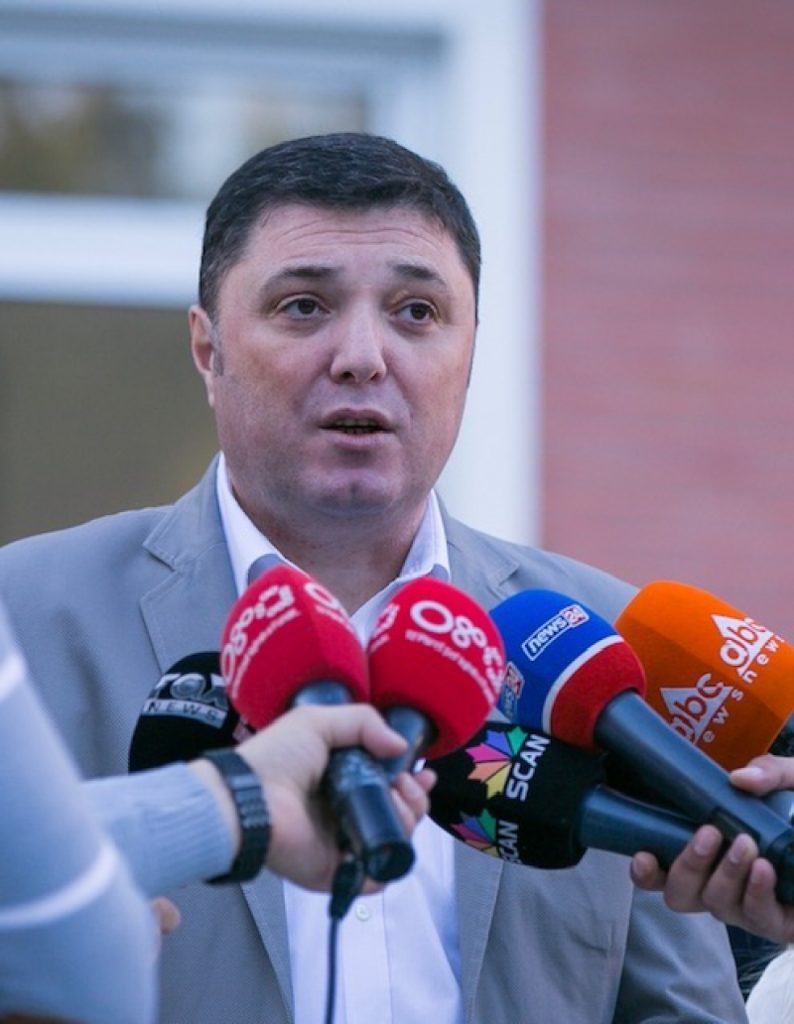 Deputeti  Kreshnik Çollaku  sqaron pozicionin e tij në lidhje me zgjedhjen e presidentit:  Kam bindjen time se…