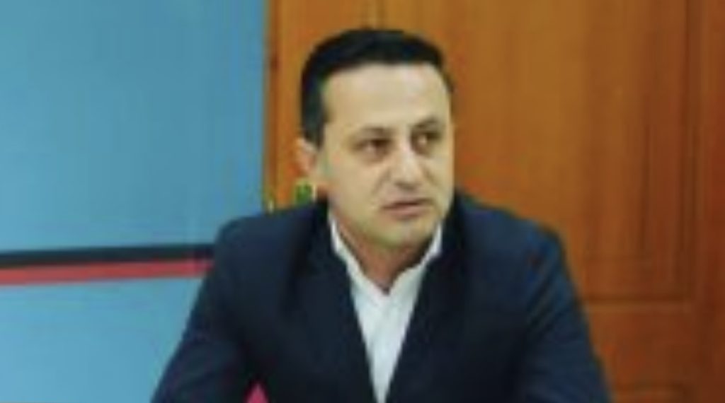 Drejtori i Tatimeve rrezikon 3 vite burg me 140 mijë paund fajde e biznese në Londër