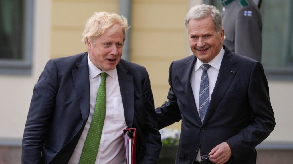 Britania e Madhe nënshkruan marrëveshjen për mbrojtje nga sulmet me Suedinë dhe Finlandën