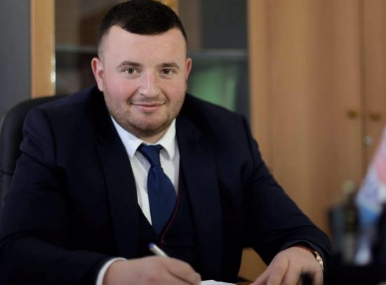 U plagos te lokali Noizyt, “shënjestra” ish-kandidat për kryetar të PS në Durrës
