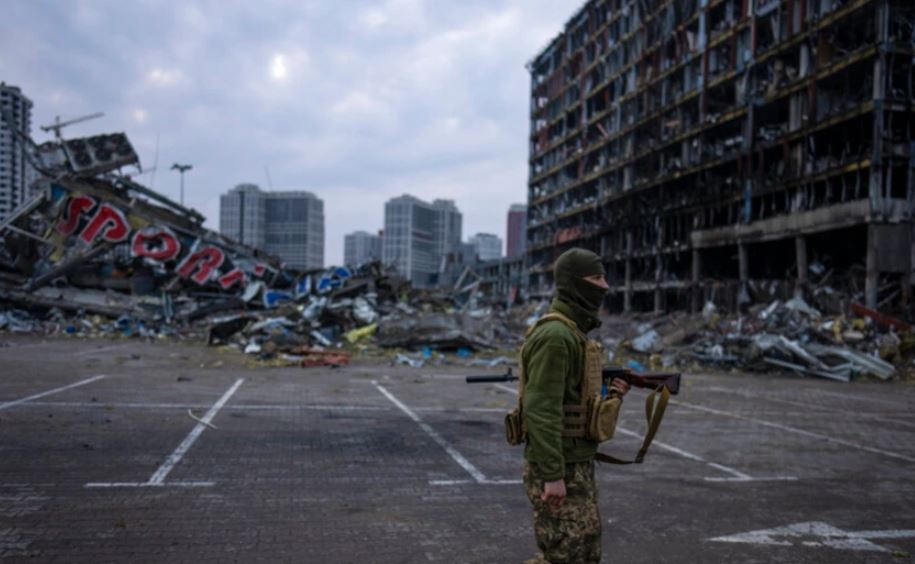 Ukraina planifikon armatosjen e 1 milion luftëtarëve