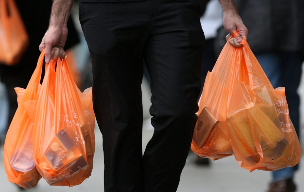 Nga 1 qershori hiqen nga përdorimi qeset plastike