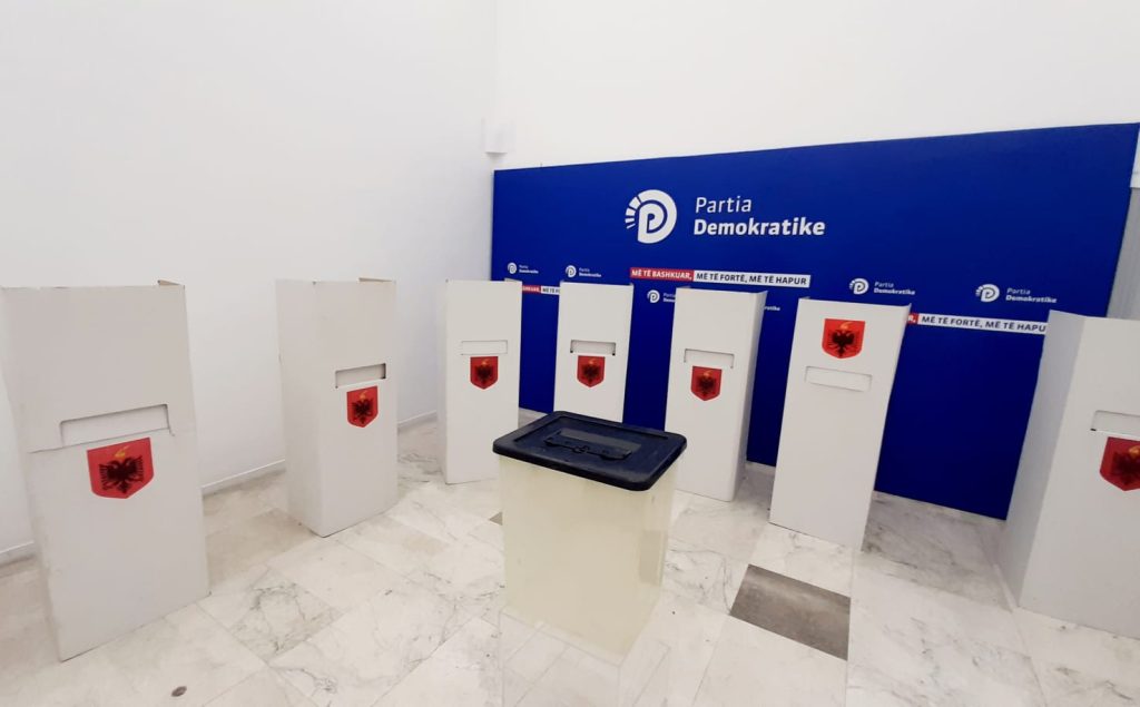 Partia Demokratike zgjedh sot Kryesinë nga 46 emrat që miratoi Berisha