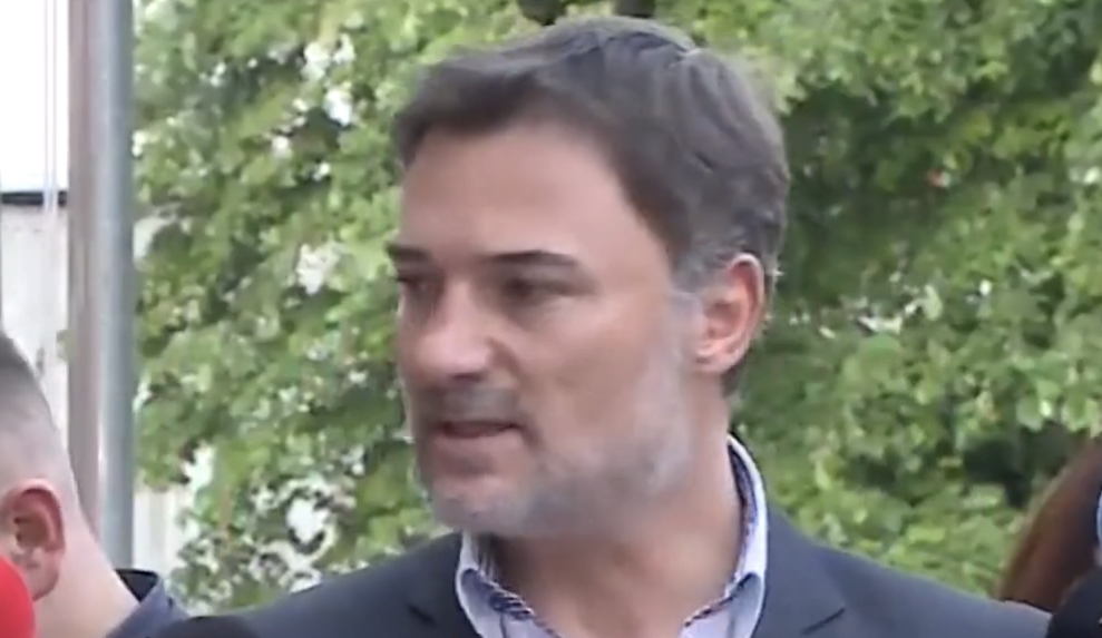 Alibeaj: Nesër nuk ka mbledhje të Këshillit Kombëtar! Nuk dua t’i hedh drru zjarrit që djeg demokratët