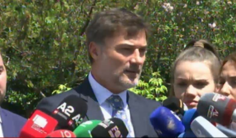 Konferenca e Kryetarëve/ Alibeaj zbulon çfarë u diskutua me dyer të mbyllura: