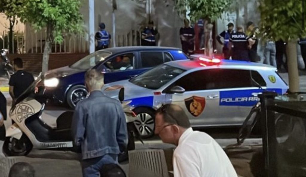 Polici i ri  Ludian Zaimi e ndoqi kolegun me armë dhe shkrepi 6 plumba