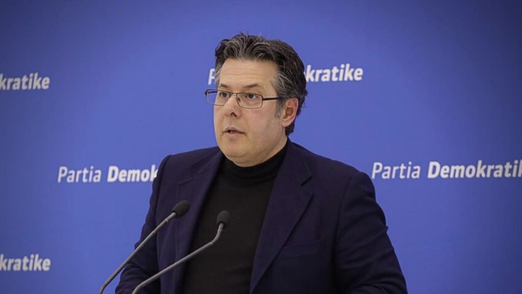 U zgjodh si kryetar i Këshillit Kombëtar/ Paloka: Nesër  protestë në të gjithë vendin para komisariateve të policisë