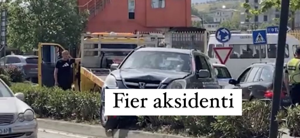 FOTO/Fuoristrada  futet kundravajtje dhe përplaset me trafikndarësen