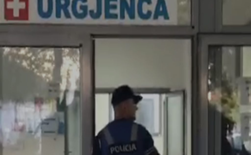 Vret veten në ambientet e komisariatit një 28-vjeçar, ishte ndaluar sot nga policia (EMRI)