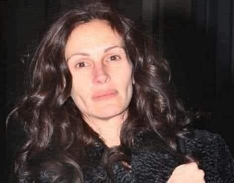 Aktorja e bukur dhe e talentuar , Julia Roberts: Është shpirti që ka nevojë për operacion dhe jo fytyra