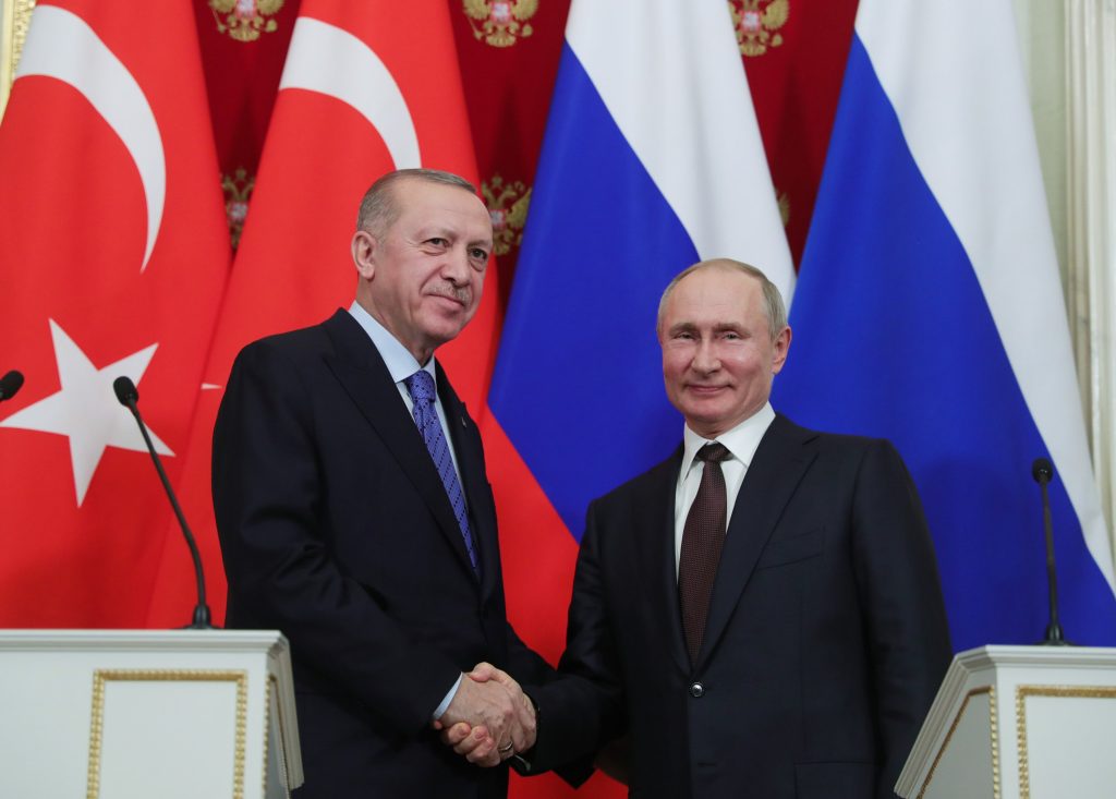 Përse Erdogan nuk kopjon Putinin ?