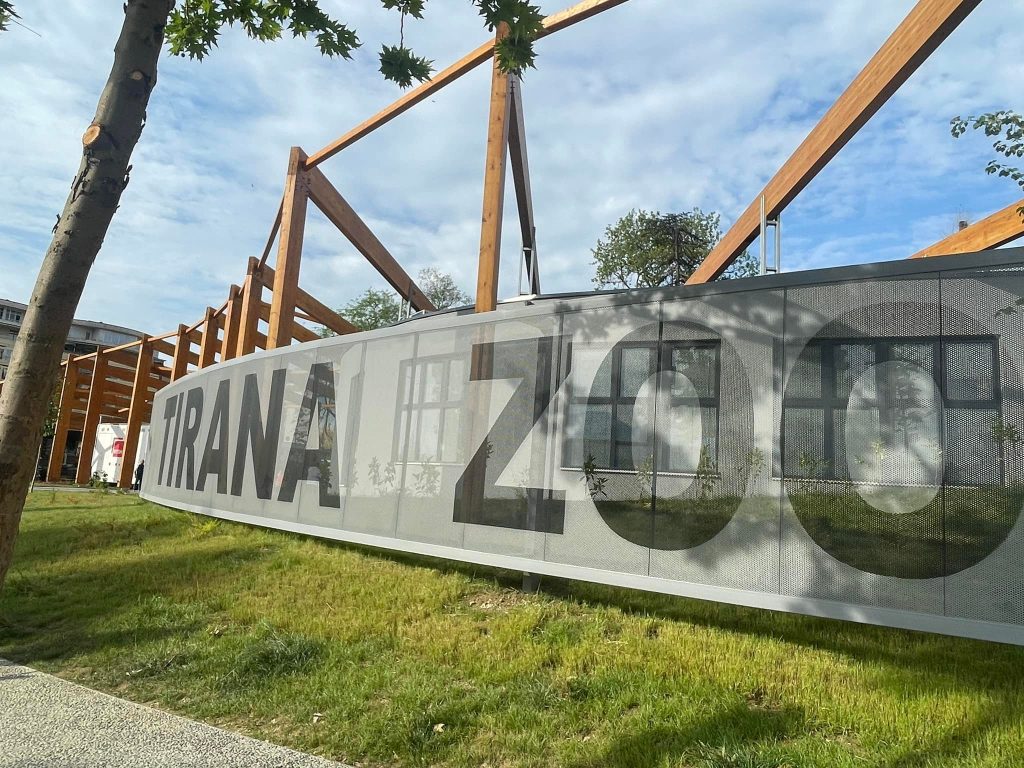 Sot çel dyert Kopshti i ri Zoologjik në Tiranë