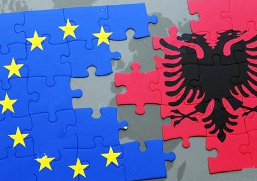Reuters: Shqipëria dhe Maqedonia e Veriut kanë stopuar reformat