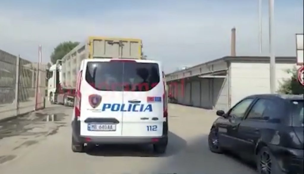 Shpërthim në kombinatin metalurgjik në Elbasan, plagoset një punonjës! Pëson djegie në gjymtyrë