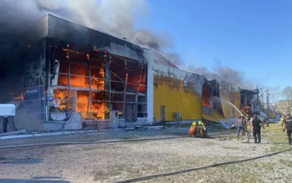 Publikohen pamjet  e sulmit të rusëve me raketa në Ukrainë,