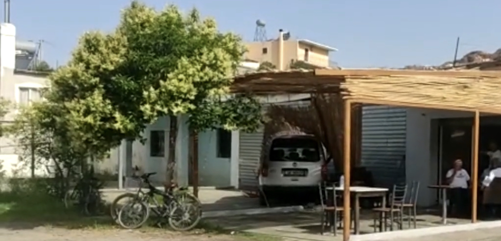 Makina ‘fluturoi’ në lokal, mësuesja i mori mjetin kolegut