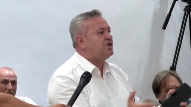 “Çfarë është kjo grykësi?”/ Murrizi ia thotë në sy Berishës: Nuk fitohet vota me Whatsapp