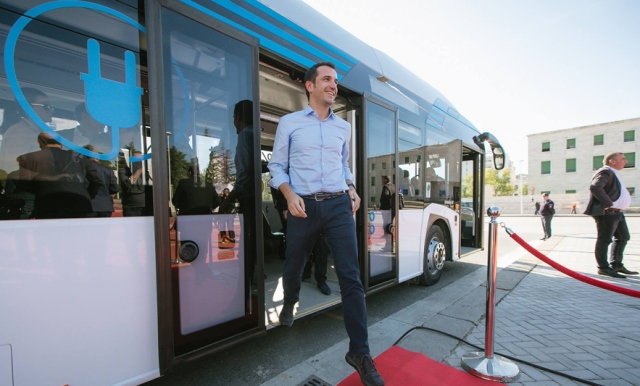 Kriza e transportit urban , nuk ka abone për gushtin! Unioni: Të vijojë ndihma ose të rritet bileta