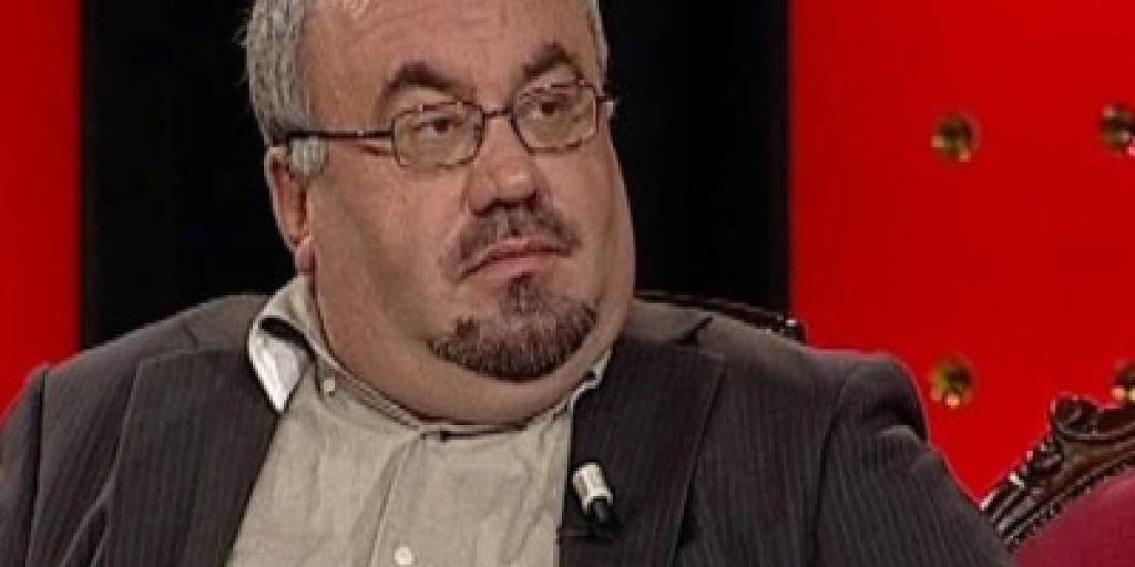Gazetari u vetëhodh nga kati i katërt i banesës ku jetonte