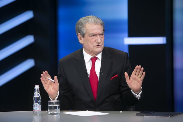 Berisha letër të hapur ambasadorit britanik