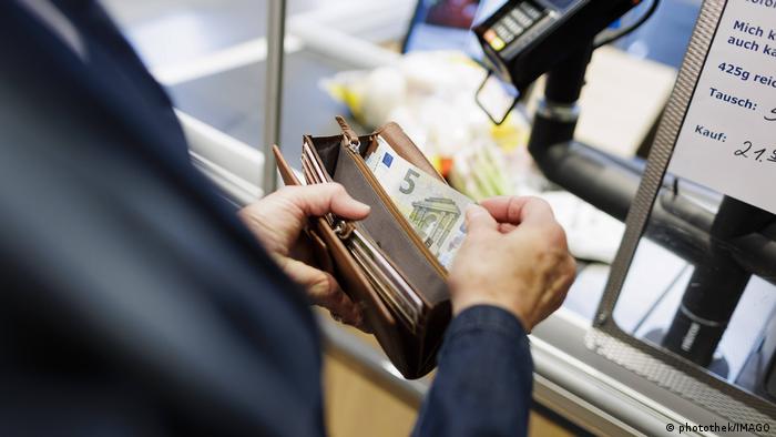 BE ngre alarmin: Pushtimi rus i Ukrainës mund të rrisë në rekord inflacionin