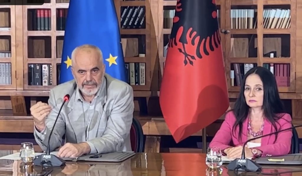 Rama jep porositë në krah të kryenegociatores së re: Dua që skuadra shqiptare në Bruksel të…