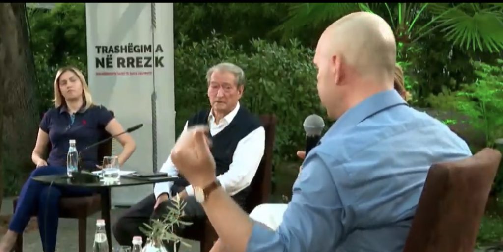 Berisha: Rama po ndërton 620 vila me oligarkët