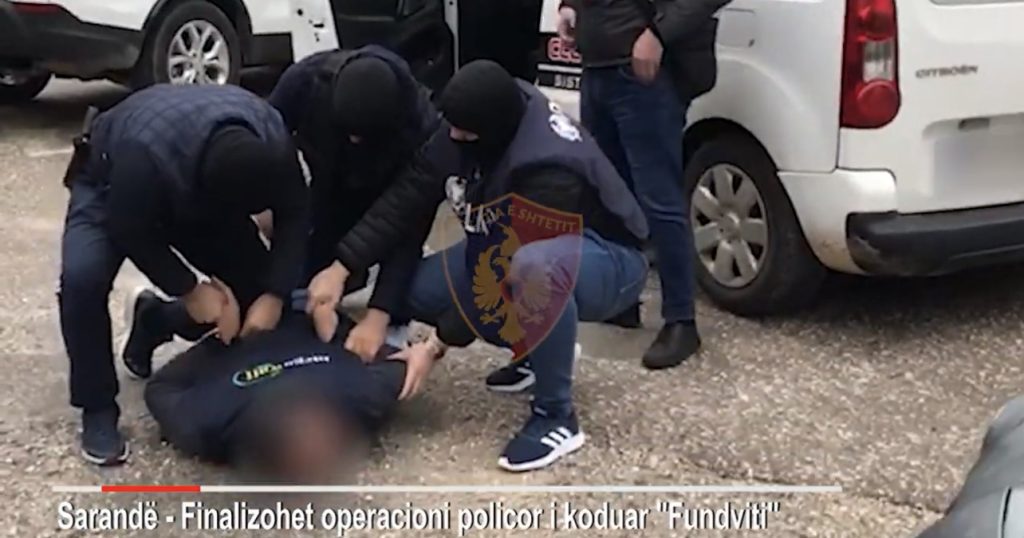Hajduti serial mbetet në burg, zbardhen përgjimet dhe SMS në Whatsapp me një vajzë
