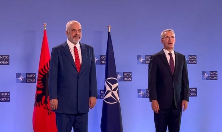 Rama ne konference ne Stoltenberg