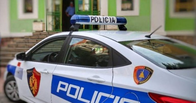 Një 47-vjeçar tentoi të vetëdigjej me benzinë