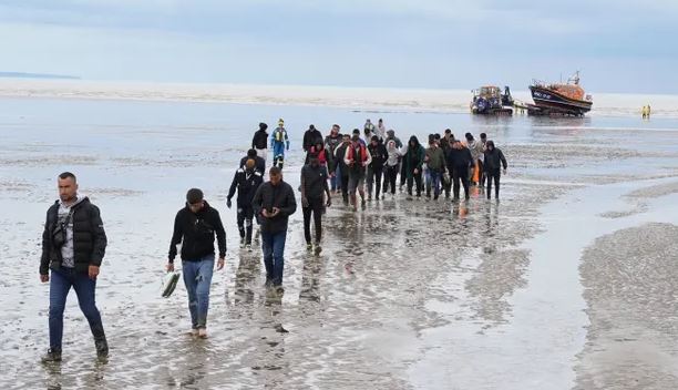 The Guardian”: Mos i bëni shqiptarët kokë turku! Britania, shënjestër e krimit të organizuar