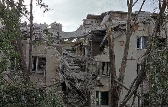 Ukraina godet bazën ushtarake ruse në rajonin e Luhanskut, vriten 200 persona të forcave ajrore