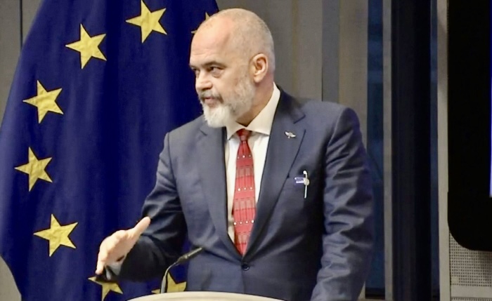 Rama  bën shakanë e radhës për median franceze: Pas 10 vitesh Shqipëria do të jetë në Bashkimin Evropian