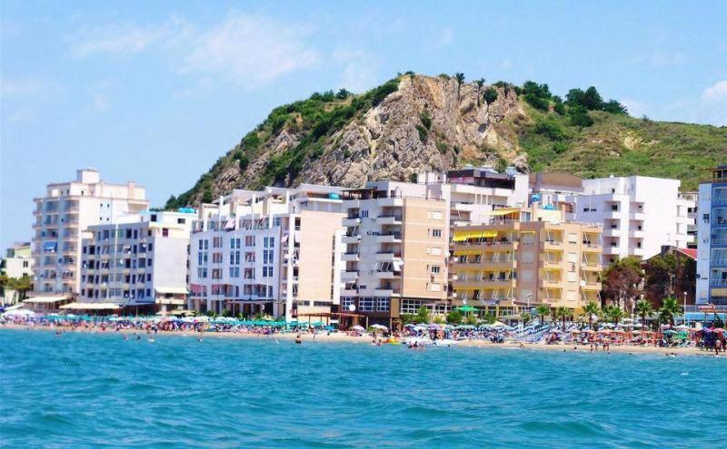 Prindërit panë fëmijën ku ra nga lartësia e hotelit