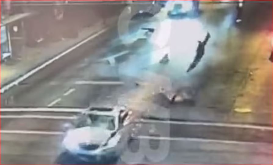 Masakër në Çikago, makina merr përpara turmën e njerëzve dhe shkakton 3 viktima (VIDEO)