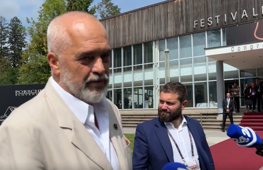 Rama mbërrin në Slloveni, merr pjesë në Forumin Strategjik