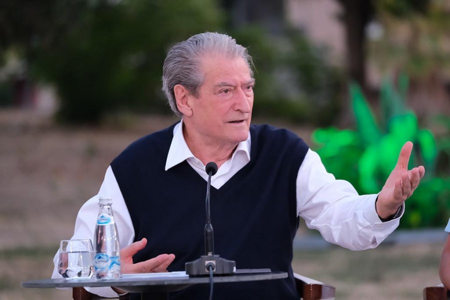 Berisha i përgjigjet Ramës: Vampirë janë njerëzit afër tij
