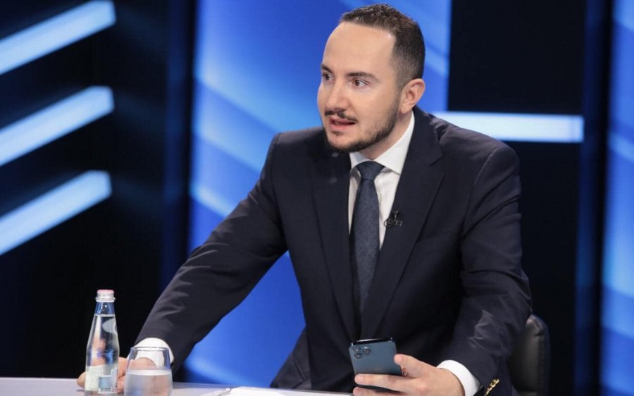 Salianji nxjerr videon nga debati me Peleshin: Kur dorëhiqet një ministër?!